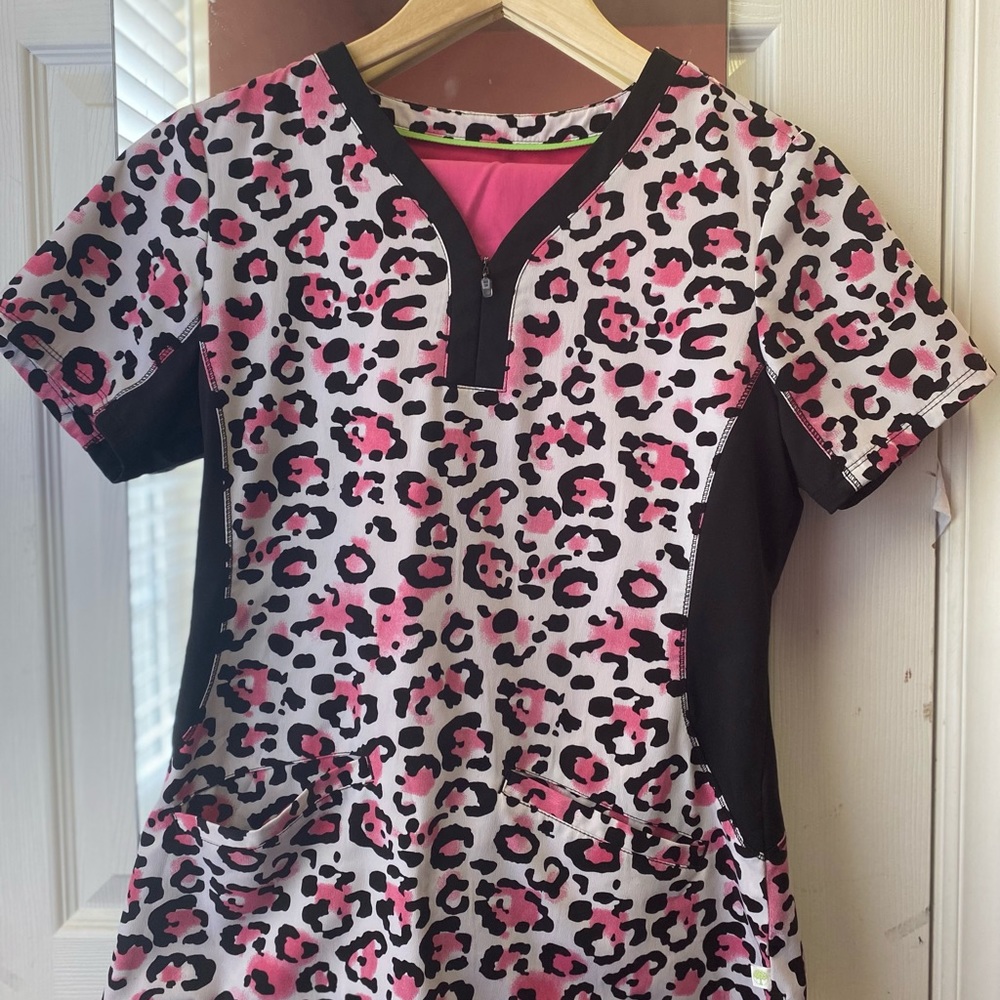 Healing Hands Prestige Scrub Set